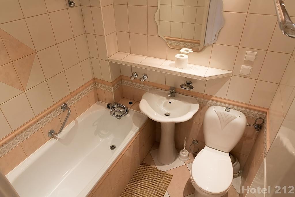 Hotel 212 Warsaw Ngoại thất bức ảnh