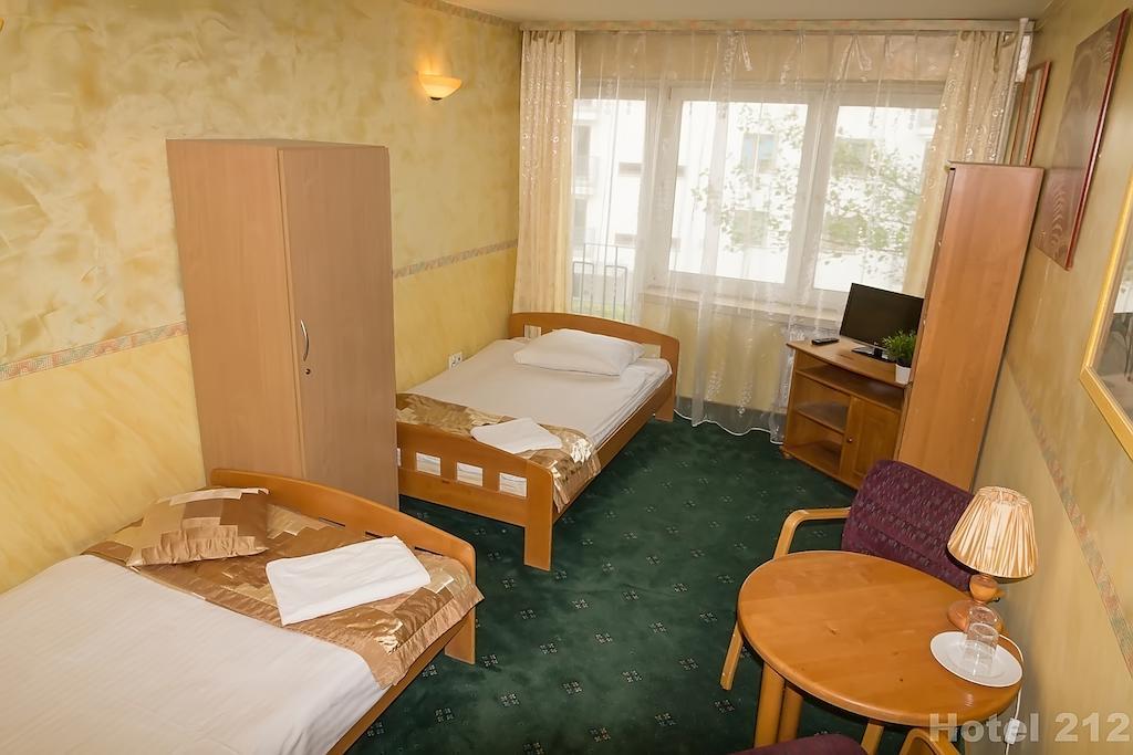 Hotel 212 Warsaw Ngoại thất bức ảnh